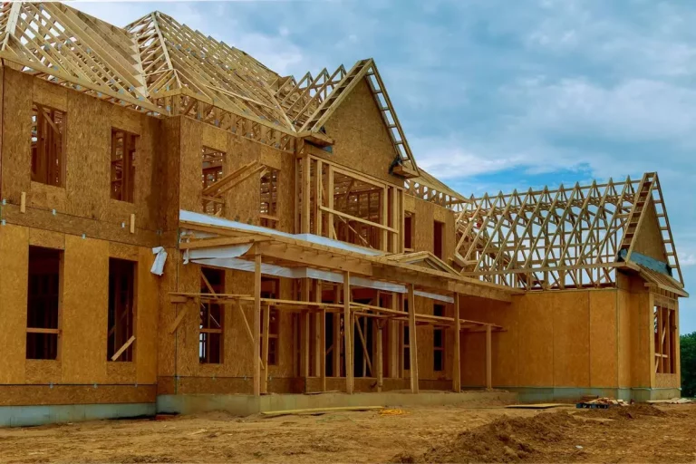 Stwórz wymarzony dom z drewnianą konstrukcją szkieletową!